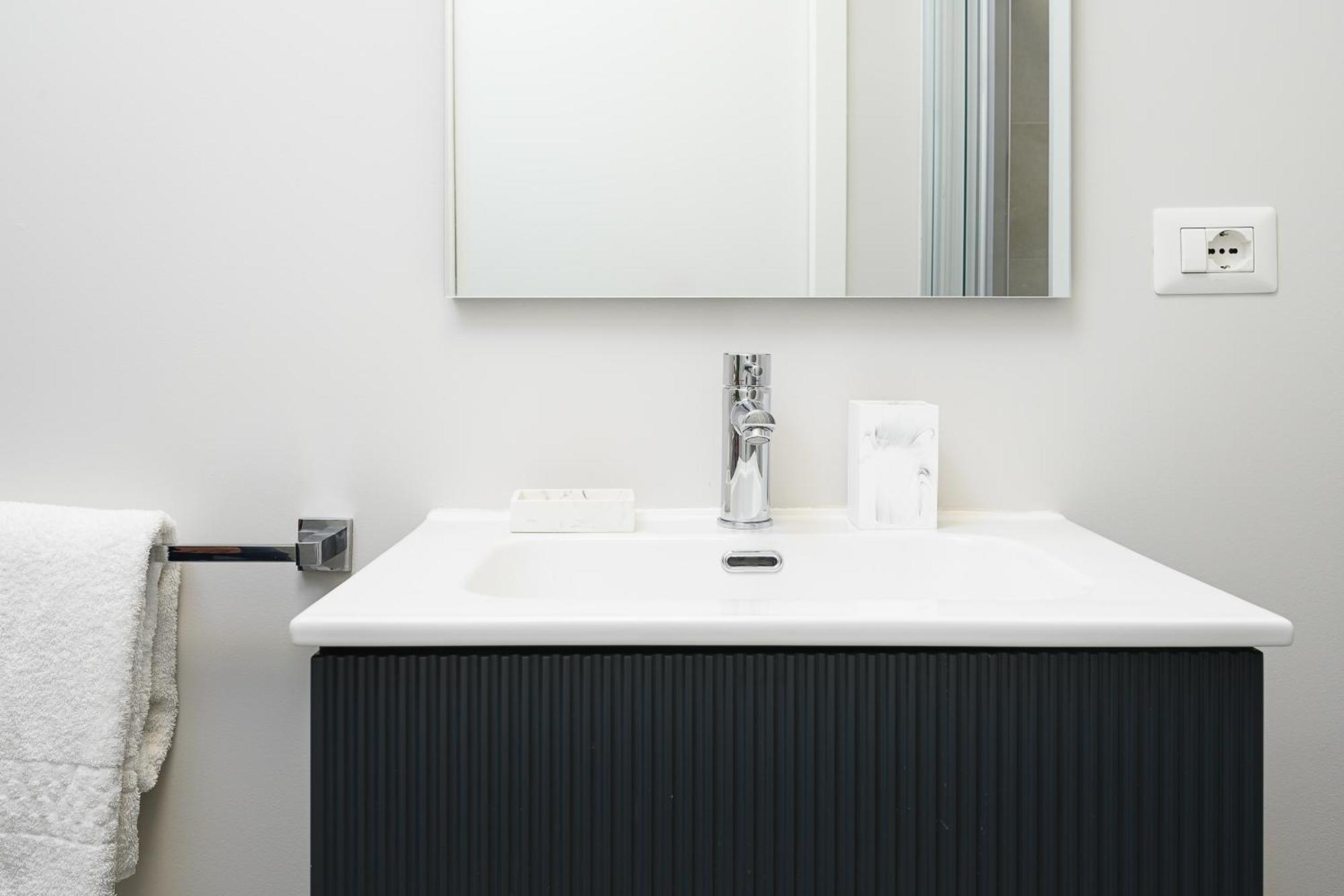 מילאנו Suites In Porta Garibaldi & Chinatown - City Center Well Connected מראה חיצוני תמונה